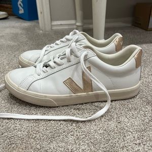 WORN ONCE!! Veja Espalar Sneakers size 8
